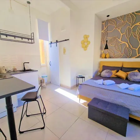 The Golden House Apartment *